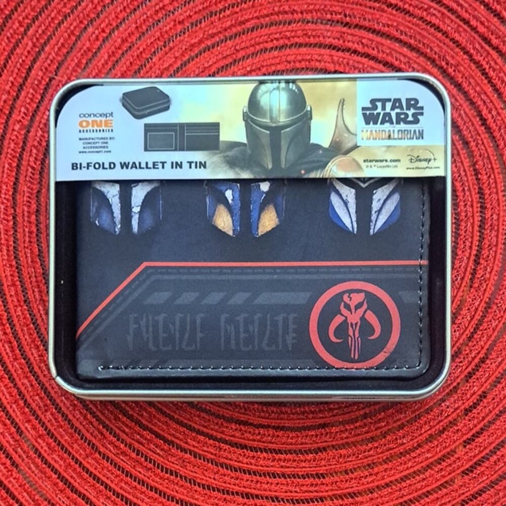 New Star Wars The Mandalorian Slim Bifold Wallet with Collectible Tin Case - Picture 3 of 5